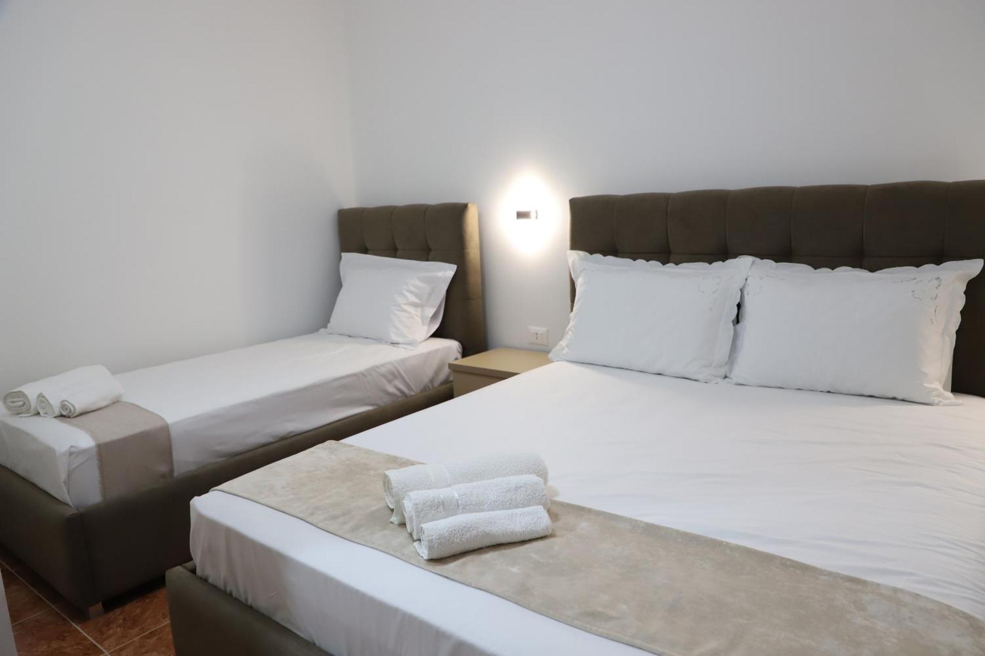 Guesthouse Kazazi Berat Dış mekan fotoğraf