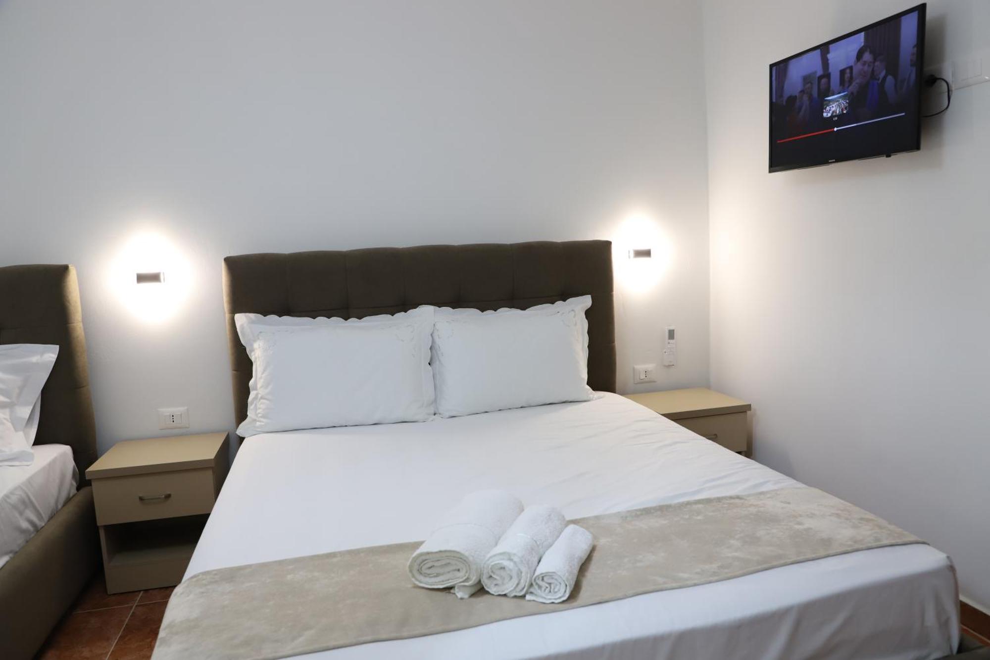 Guesthouse Kazazi Berat Dış mekan fotoğraf