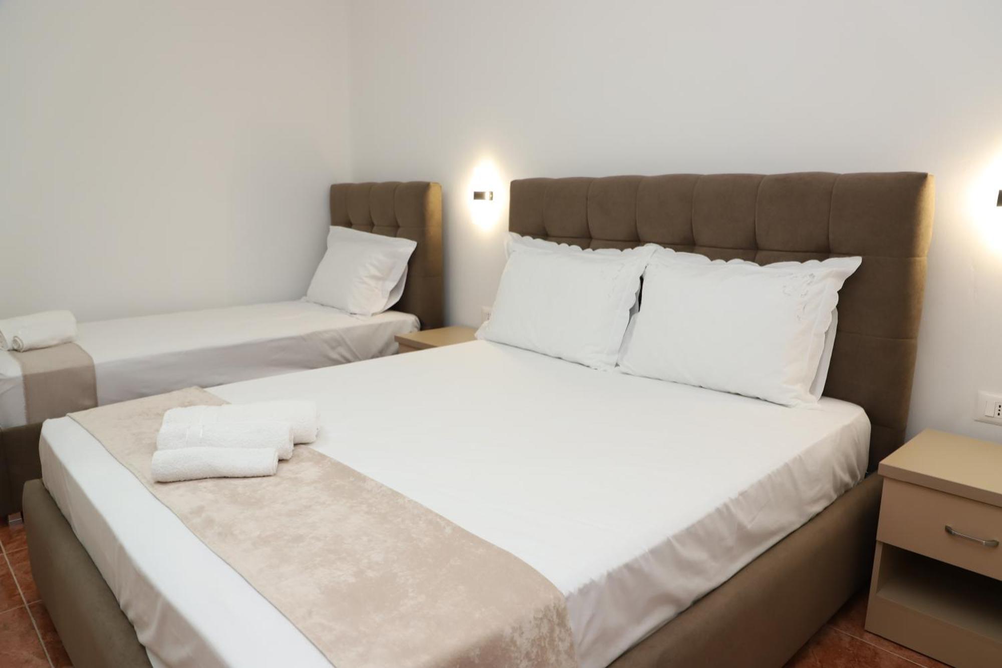 Guesthouse Kazazi Berat Dış mekan fotoğraf